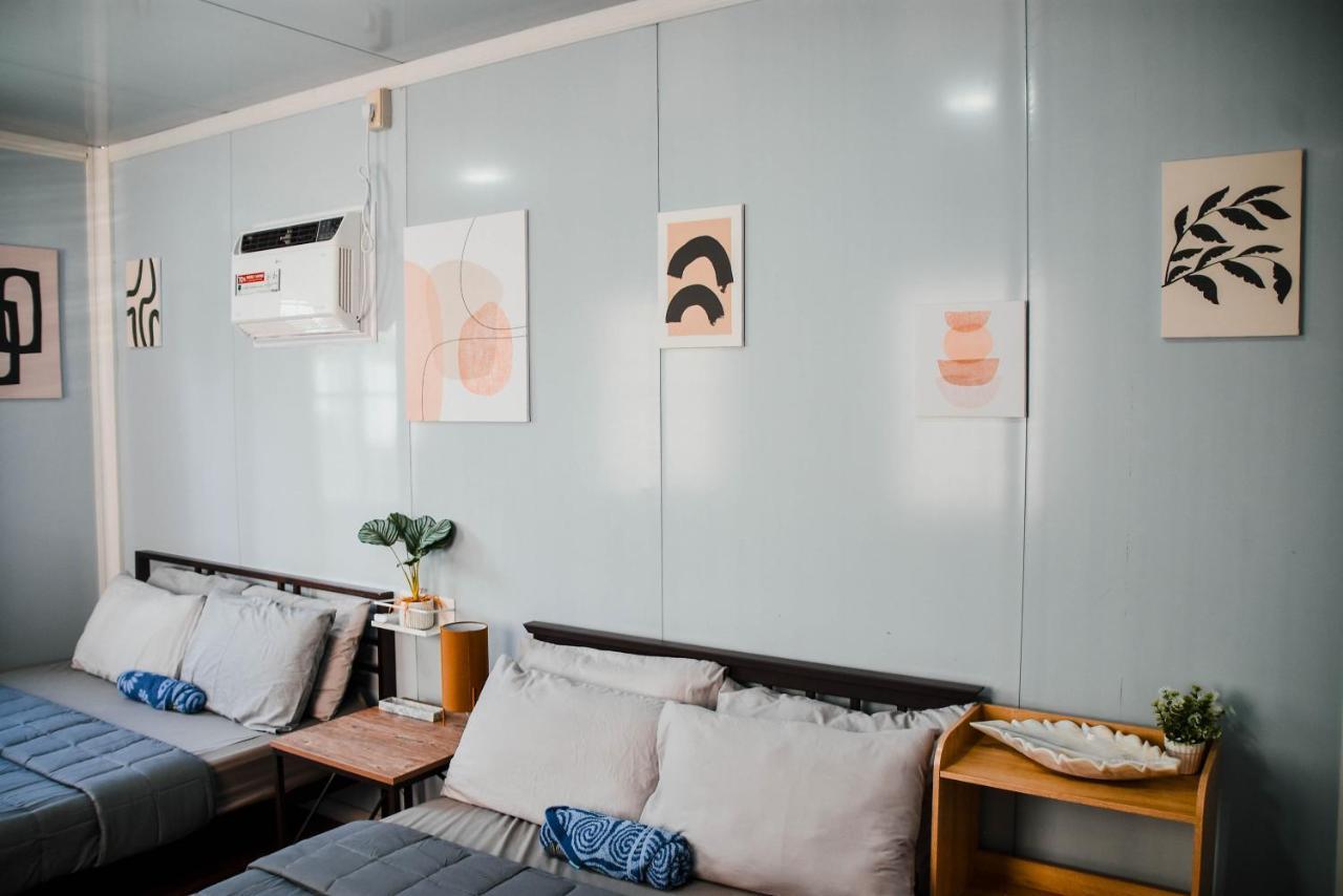 Olive Hostel Рохас Экстерьер фото