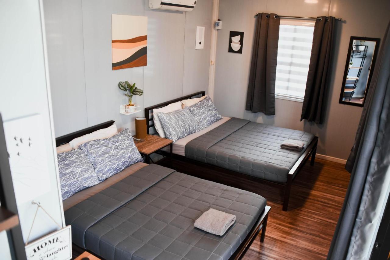 Olive Hostel Рохас Экстерьер фото