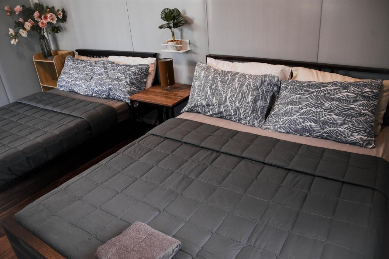 Olive Hostel Рохас Экстерьер фото