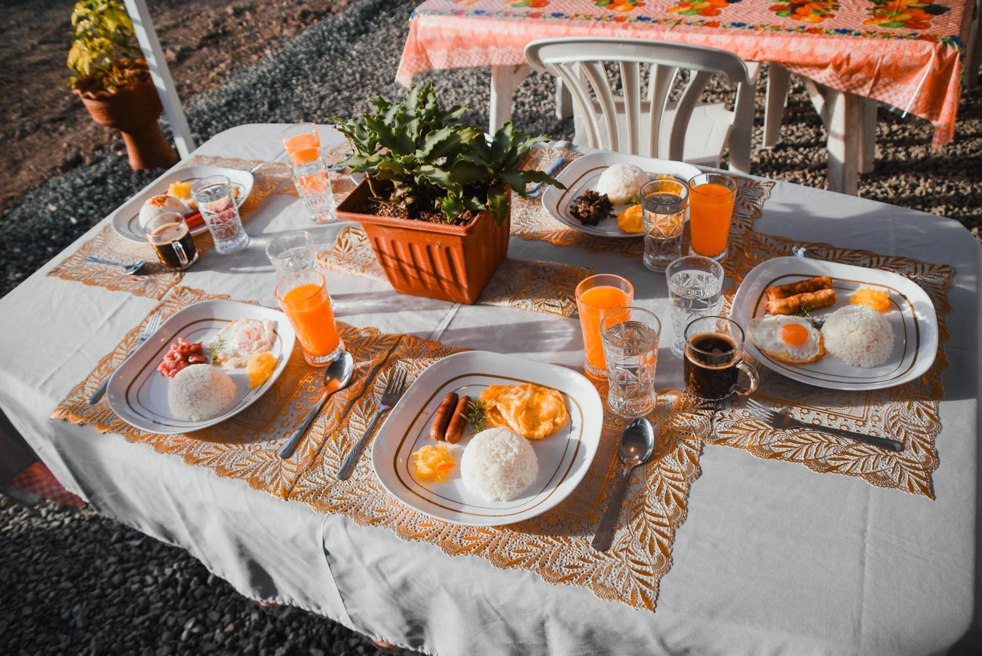 Olive Hostel Рохас Экстерьер фото